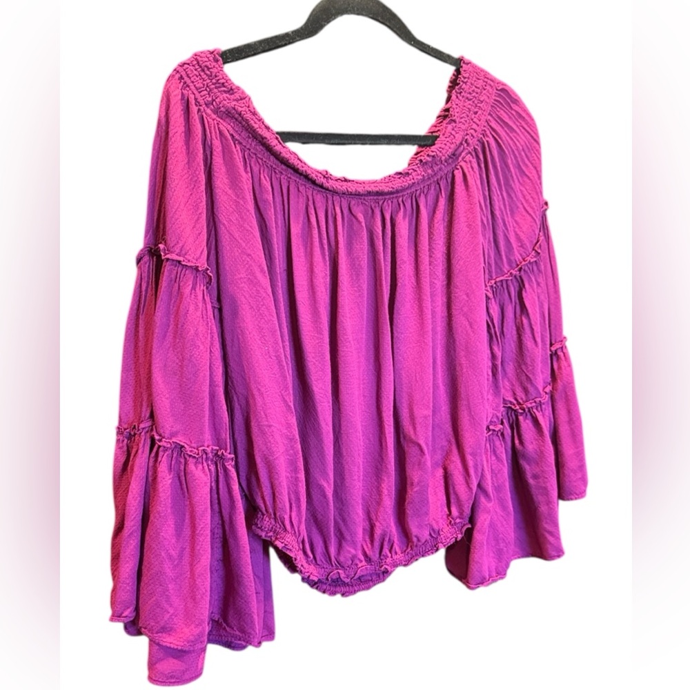 Like new! Free People Magenta Off-Shoulder Blouse